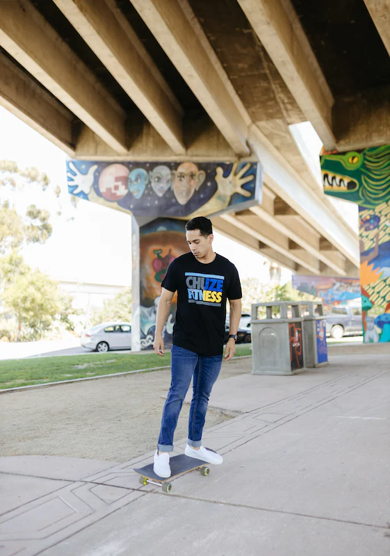 Chuze Throwback Unisex T-shirt - Image 3